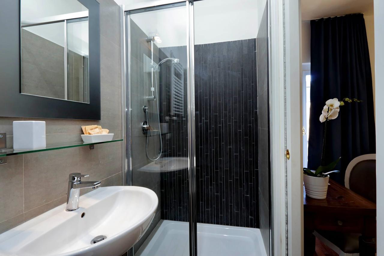 Midnight In Rome Guest House ภายนอก รูปภาพ
