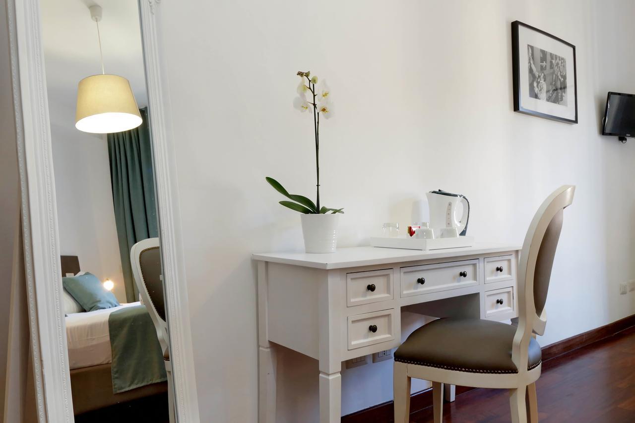 Midnight In Rome Guest House ภายนอก รูปภาพ
